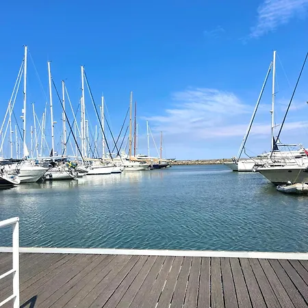 On - Sailboat * ליסבון